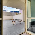Just Urban - Bright With Terrace - M4 Tolstoj شقة *