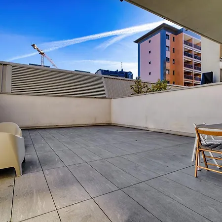 Just Urban - Bright With Terrace - M4 Tolstoj
