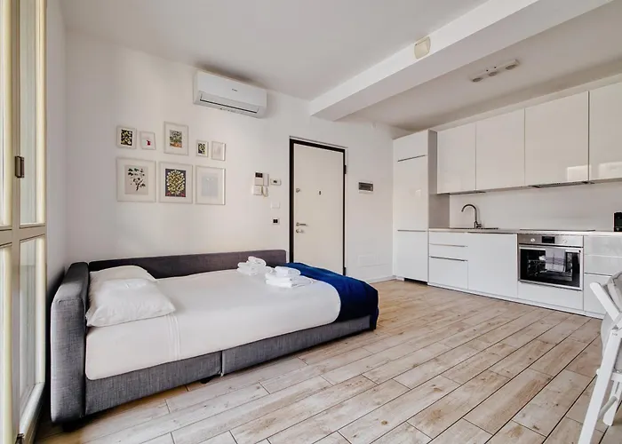 Just Urban - Bright With Terrace - M4 Tolstoj Lejlighed